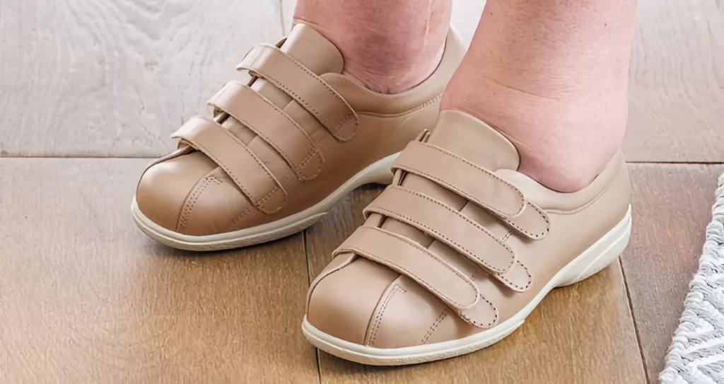 Shoes For Elderly Swollen Feet